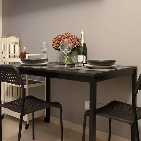 Milano Apartment アパート